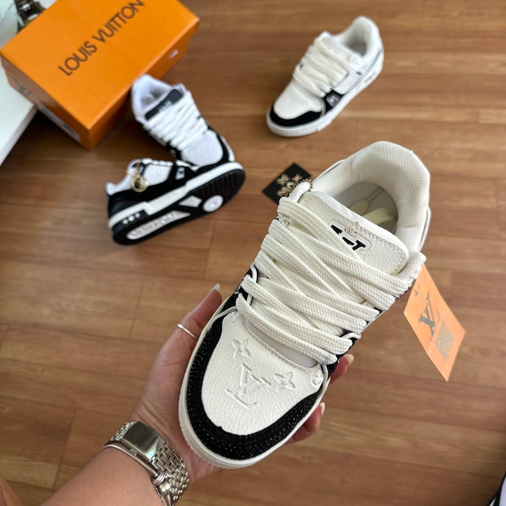 LV TRAINER STRASS
