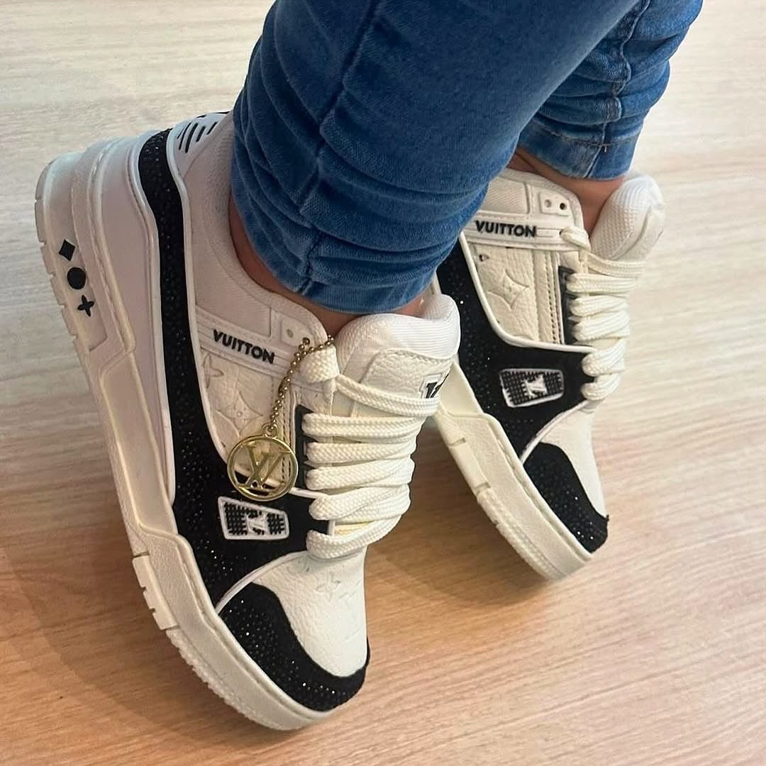 LV TRAINER STRASS